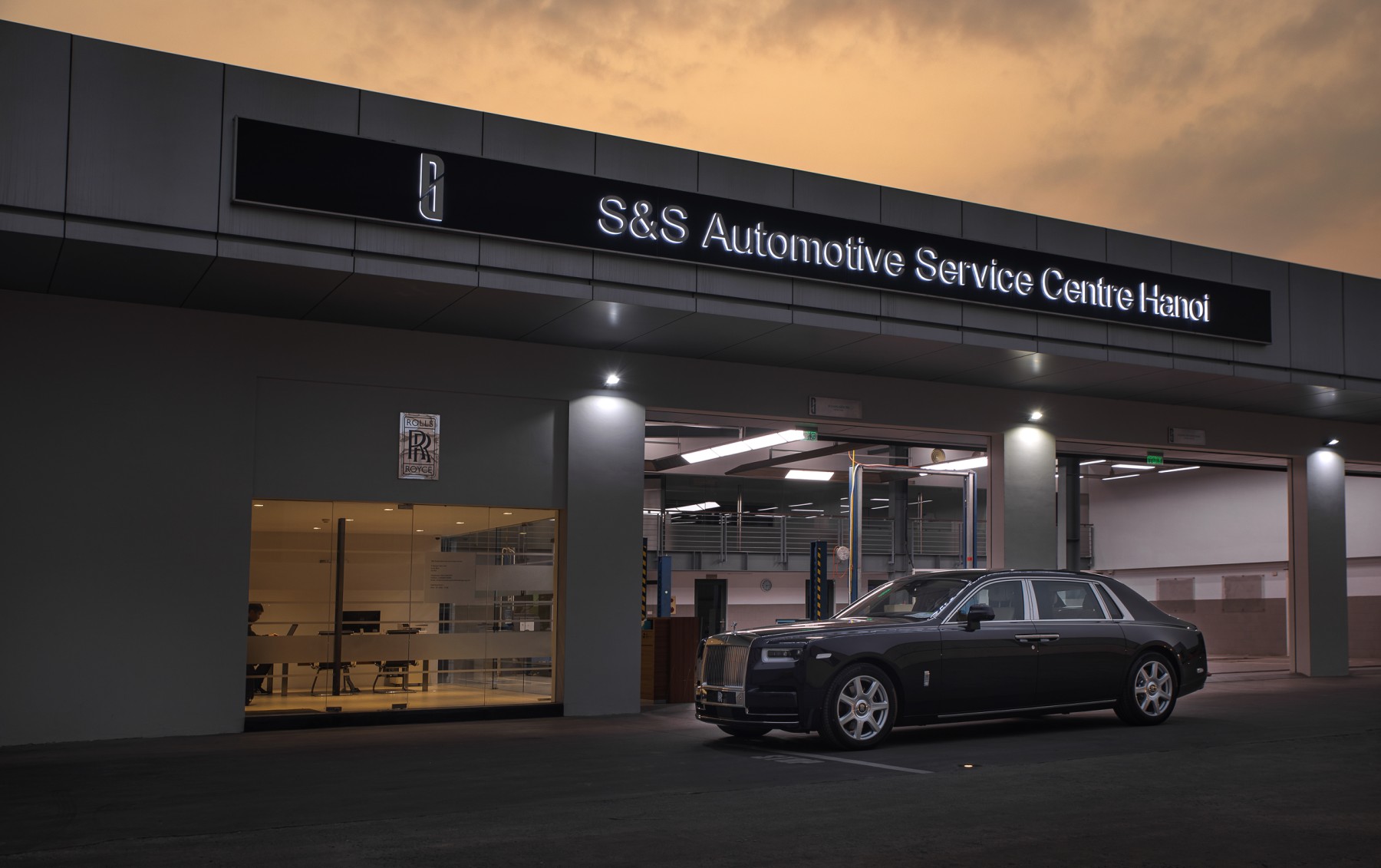 S&S AUTOMOTIVE SERVICE CENTRE